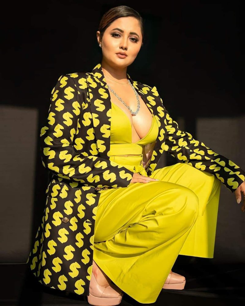 Beautiful Hot Rashami Desai Looking Gorgeous In New Photoshoot 14 fb img 16167679930975990826029036065807