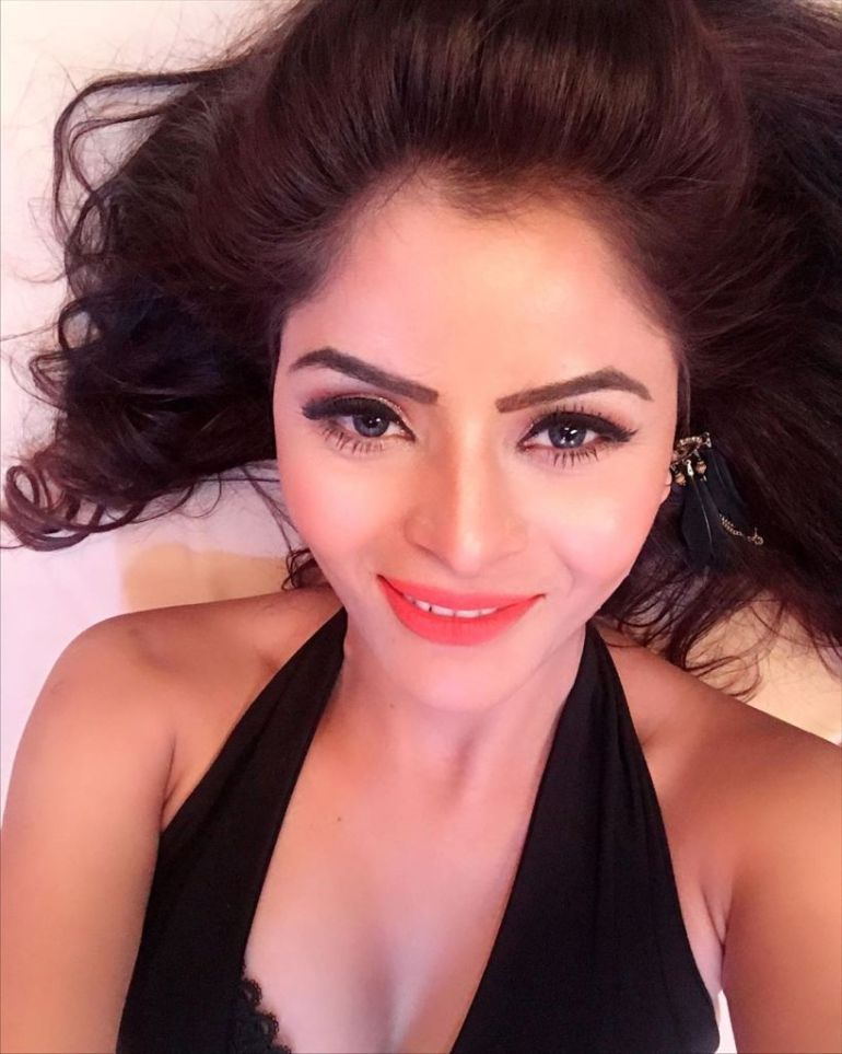 55+ Gehana Vasisth Vandana Tiwari Hot Photos- Web Series Actress & Model 38 1 Gehana vasisth 40