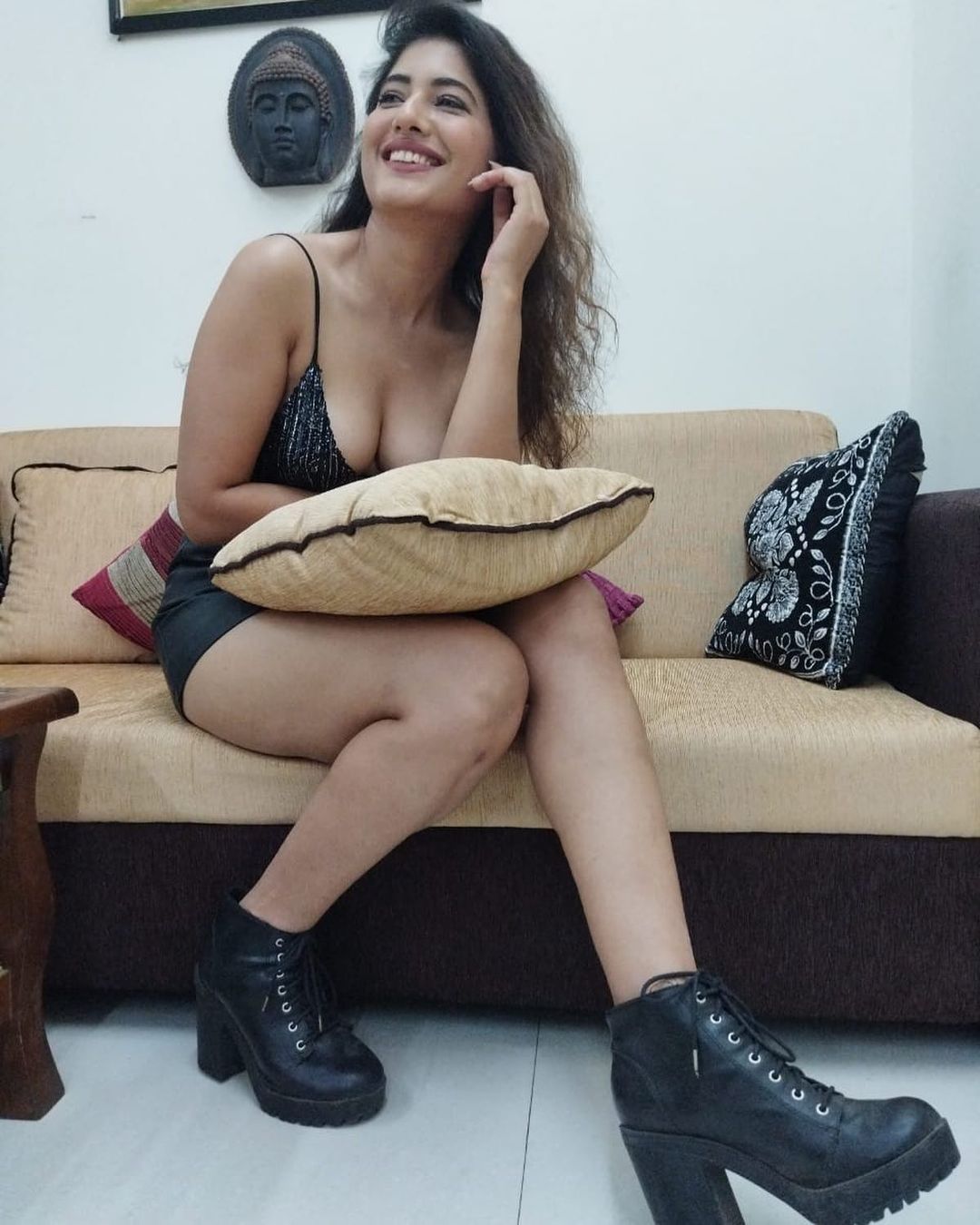 20+ Hot Photos Of Ullu App Actress Poonam Rajput 13 Actress Poonam Rajput Hot Photos 010