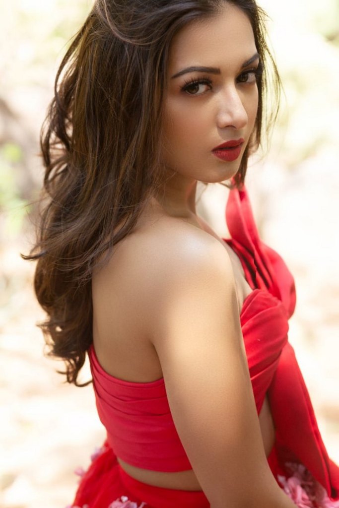 40+ Catherine Tresa Hot Glamorous Photos Gallery 26 Catherine Tresa 12