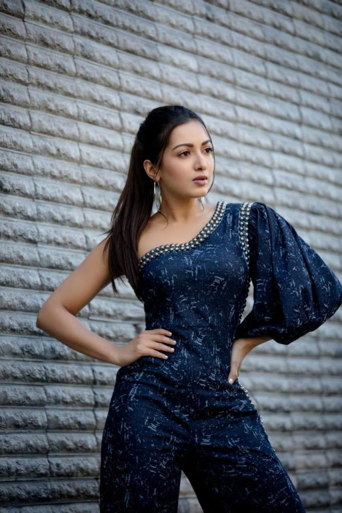40+ Catherine Tresa Hot Glamorous Photos Gallery 29 Catherine Tresa