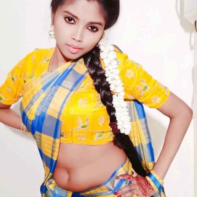 40+ VIDEO CREATOR MODEL LUCKY ELAKKIYA HOT BOLD PHOTOS 22 Elakkiya 1