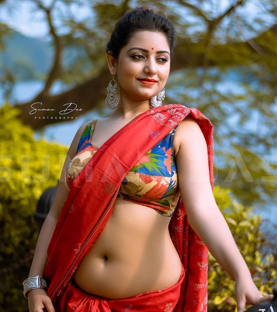 30+ Glamorous Spicy Hot Bold Celebs, Instagram Models Photos 34 glamorous celebs 16160608986