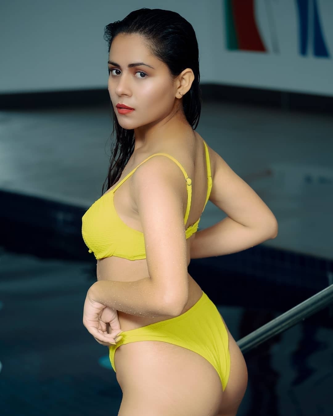 30+ Glamorous Spicy Hot Bold Celebs, Instagram Models Photos 21 glamorous celebs 16160608989