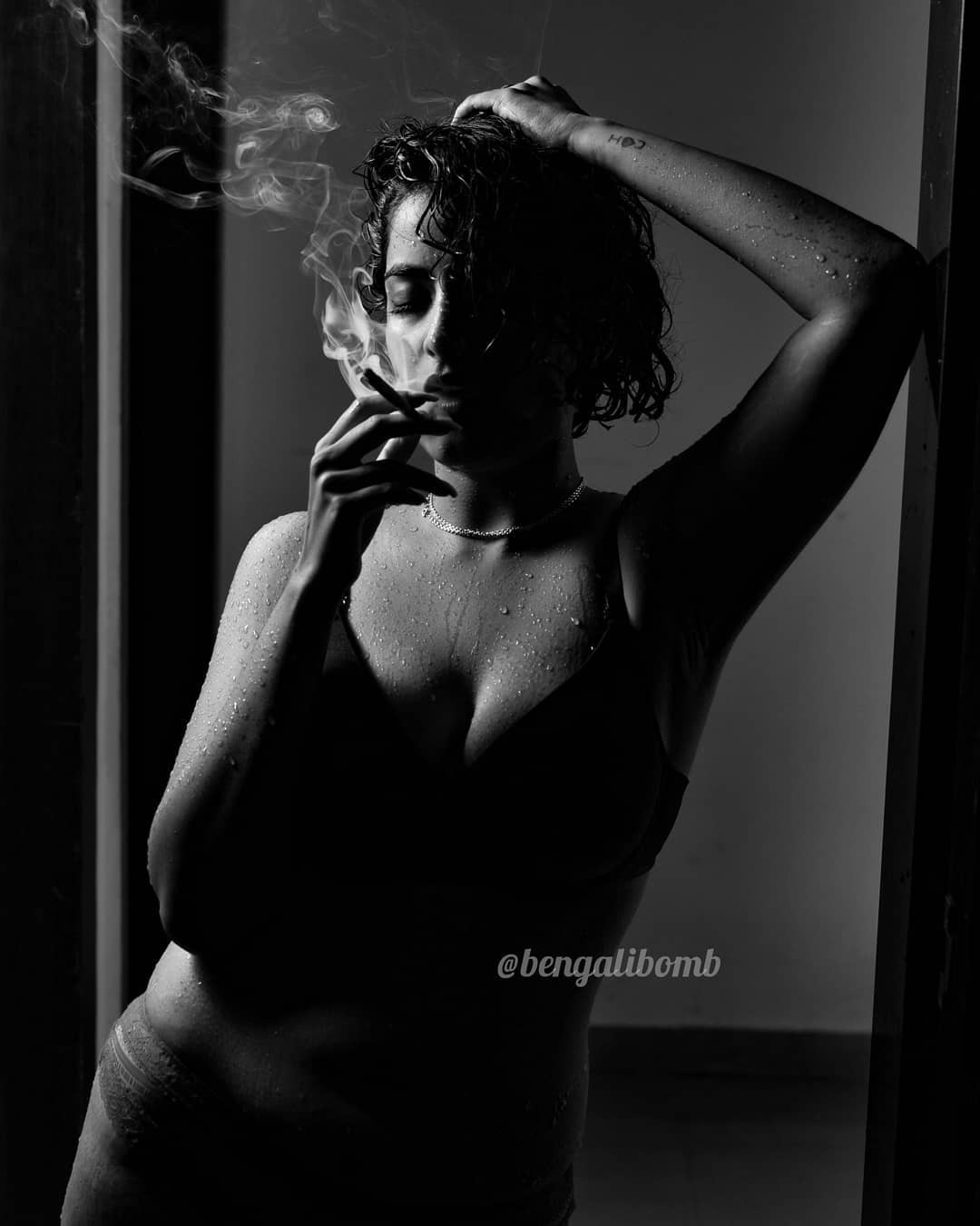 30+ Glamorous Spicy Hot Bold Celebs, Instagram Models Photos 30 glamorous celebs 161606090216