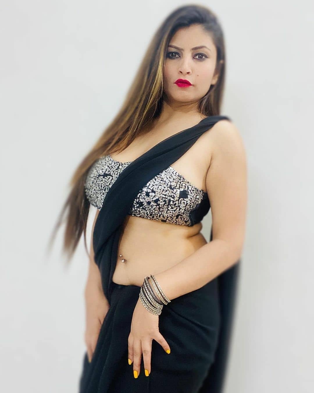 30+ Glamorous Spicy Hot Bold Celebs, Instagram Models Photos 22 glamorous celebs 16160610001
