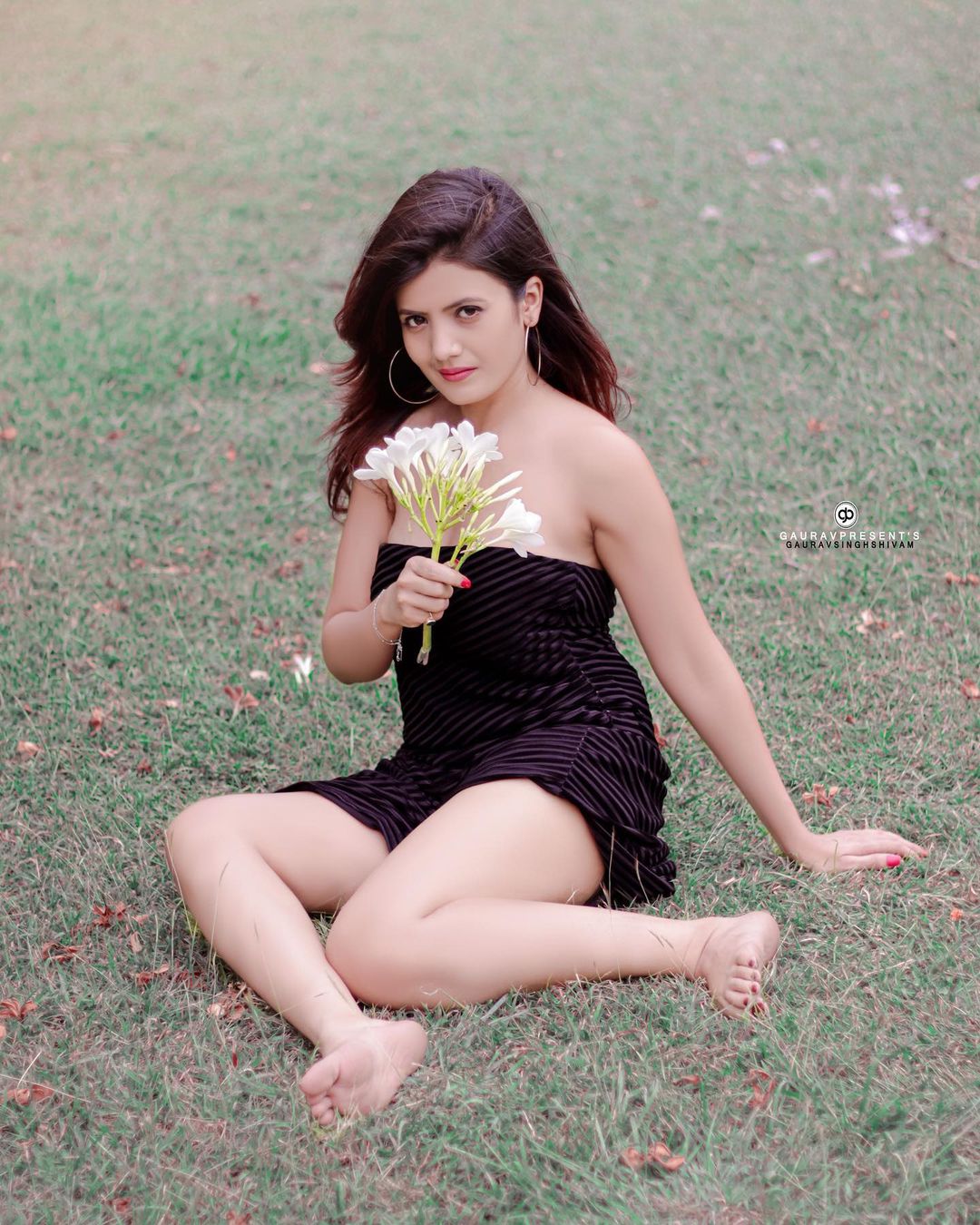 40+ YouTuber Singer Khwahish Gal Hot Beautiful Photos Gallery 36 khwahish gal 181879514 782814125704415 5146880955199722316 n