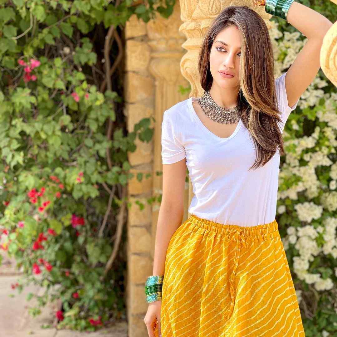 Bengali Actress & Lok Sabha Member Nusrat Jahan Hot Beautiful Photos 19 nusratchirps 135303107 254856419329333 1745400033777996774 n