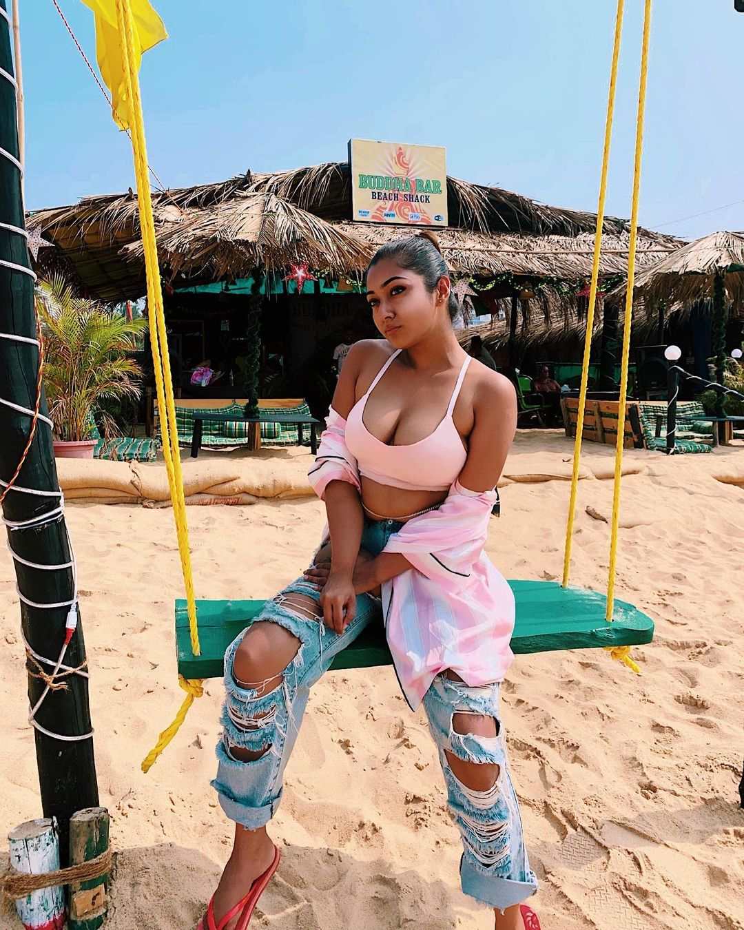 30 Hot Photos Of Agnijita Banerjee, Fashion, Lifestyle Influencer Model 24 Agnijita Banerjee Hot Pics Instagram Influencer Tango Model 007