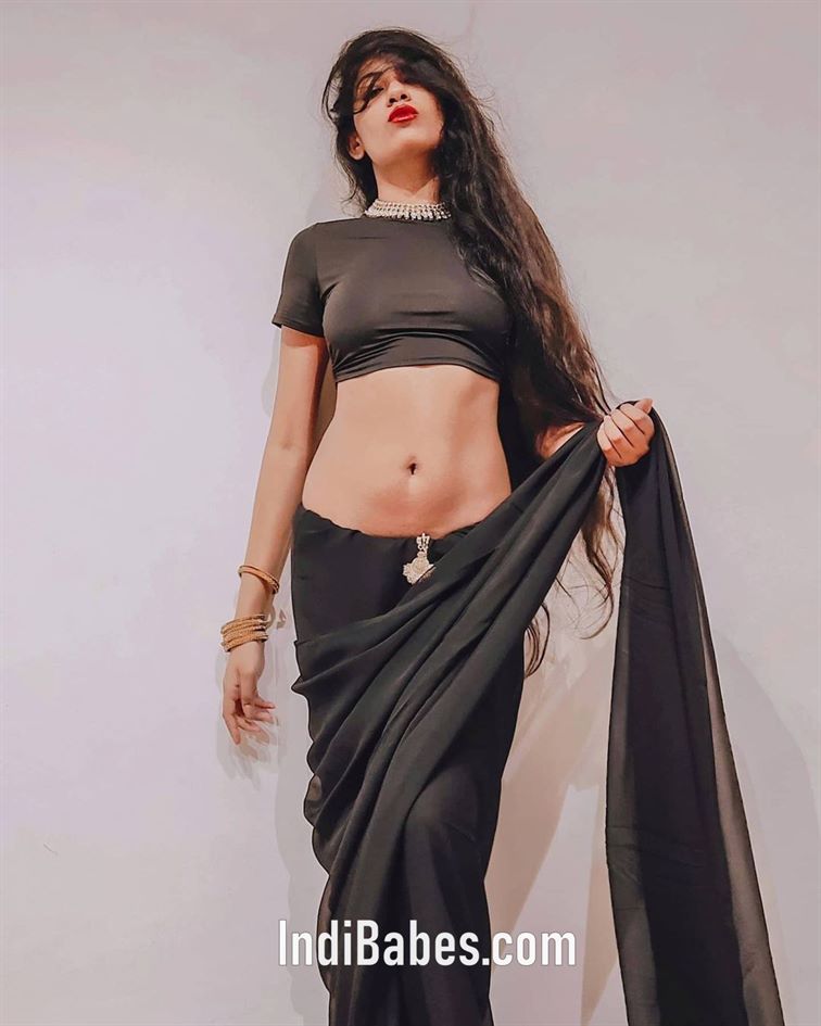 50+ Bengali Beauty Shiwani Shaw Hot Bold Photos- Navel, Backless Images 13 sadyeworld 174863273 474706873969304 5996429791915511277 n