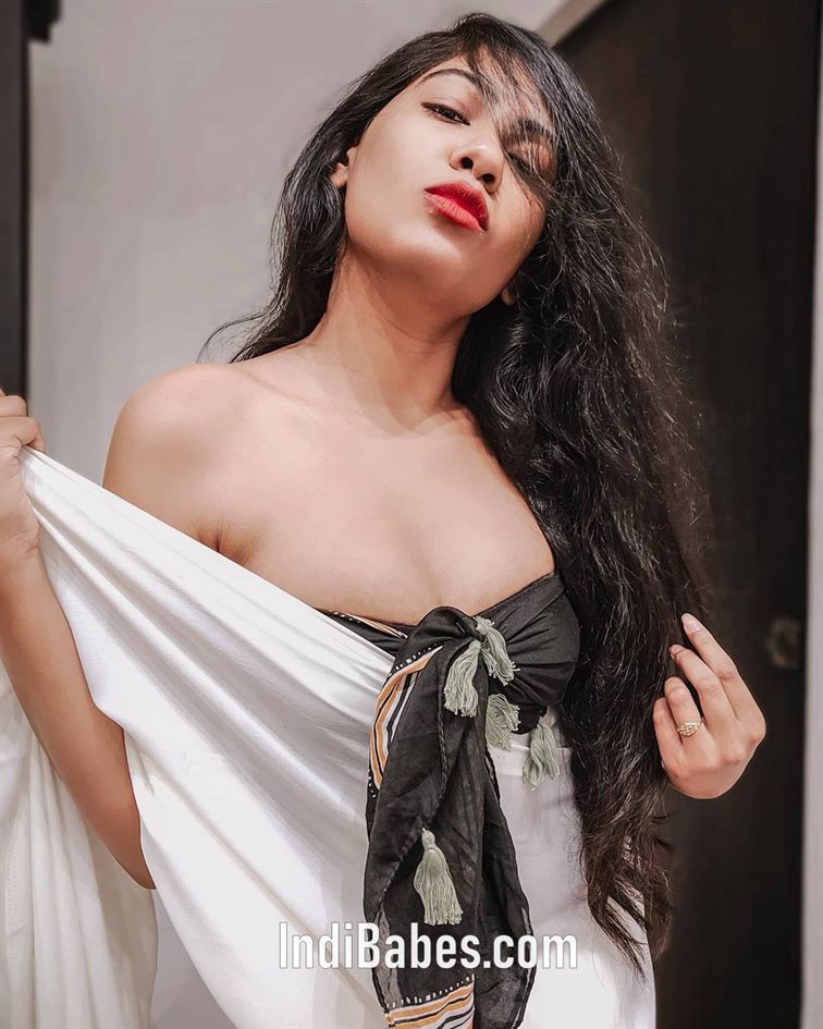 50+ Bengali Beauty Shiwani Shaw Hot Bold Photos- Navel, Backless Images 18 sadyeworld 188875695 163839562347475 6734970739350861426 n
