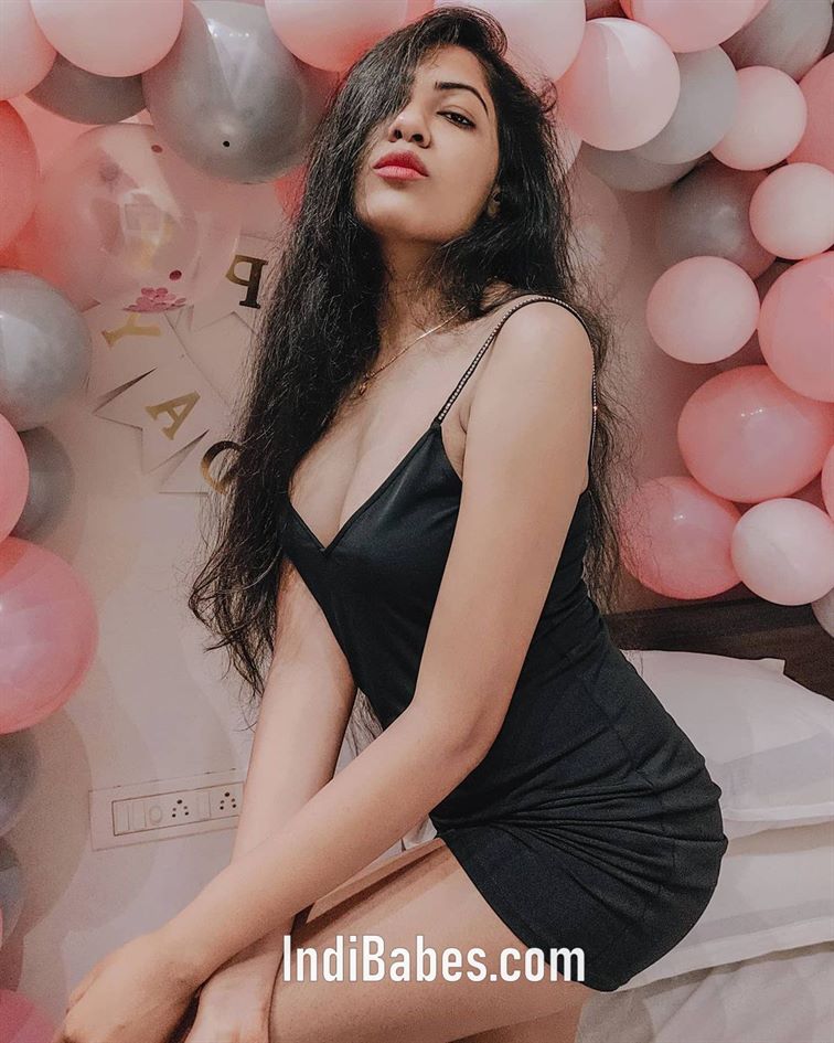 50+ Bengali Beauty Shiwani Shaw Hot Bold Photos- Navel, Backless Images 41 sadyeworld 242080167 880329529585282 6569320263338471079 n