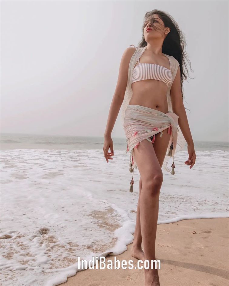 50+ Bengali Beauty Shiwani Shaw Hot Bold Photos- Navel, Backless Images 46 sadyeworld 243490690 410308177326980 6102819766004907691 n.webp