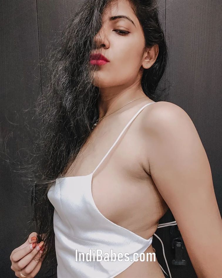 50+ Bengali Beauty Shiwani Shaw Hot Bold Photos- Navel, Backless Images 54 sadyeworld 244735330 295076532150097 7473478122900749291 n.webp