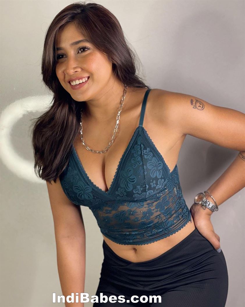 40+ Sofia Ansari Hot Beautiful HD Photos- Famous Instagram Model 11 Sofia Ansari Hot