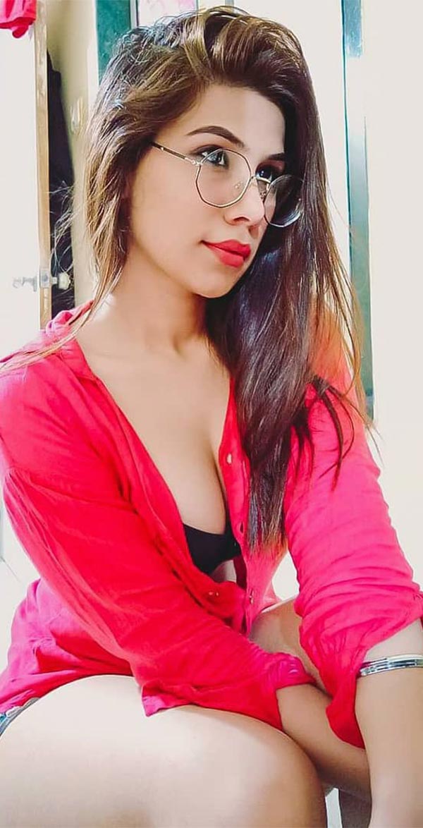 45+ Joshna Pasrija Hot Photos- Delhi Model & Actress from Kanjarpur web series (Cineprime) 13 joshna pasrija cleavage hot actress kanjarpur 44