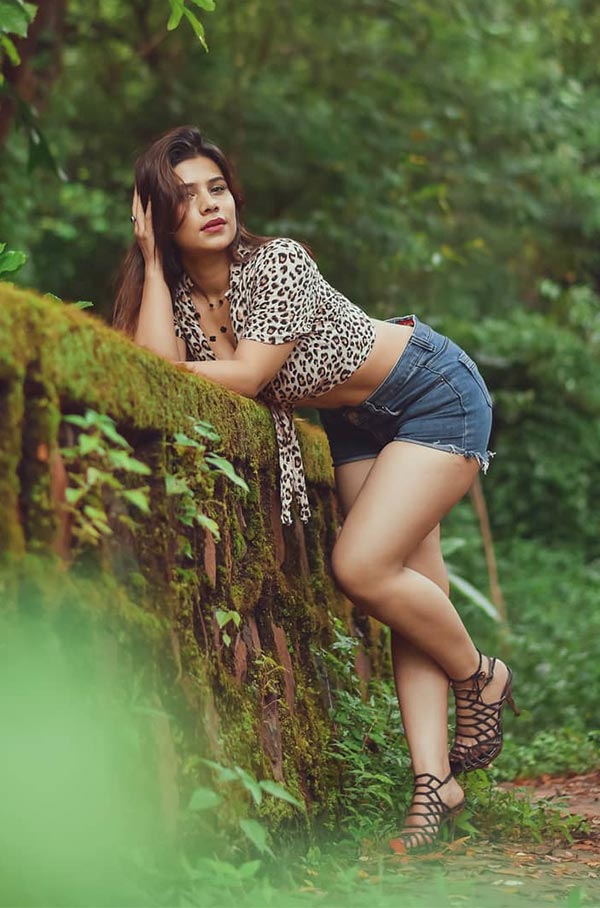 45+ Joshna Pasrija Hot Photos- Delhi Model & Actress from Kanjarpur web series (Cineprime) 29 joshna pasrija thick thighs hot actress kanjarpur 30