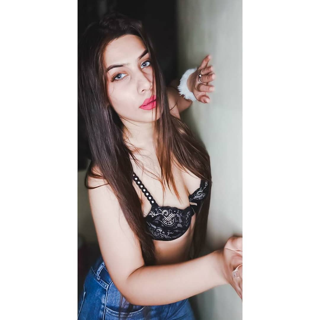 45+ Joshna Pasrija Hot Photos- Delhi Model & Actress from Kanjarpur web series (Cineprime) 27 joshna88 official 191020966 258869499349856 3564715407812612567 n