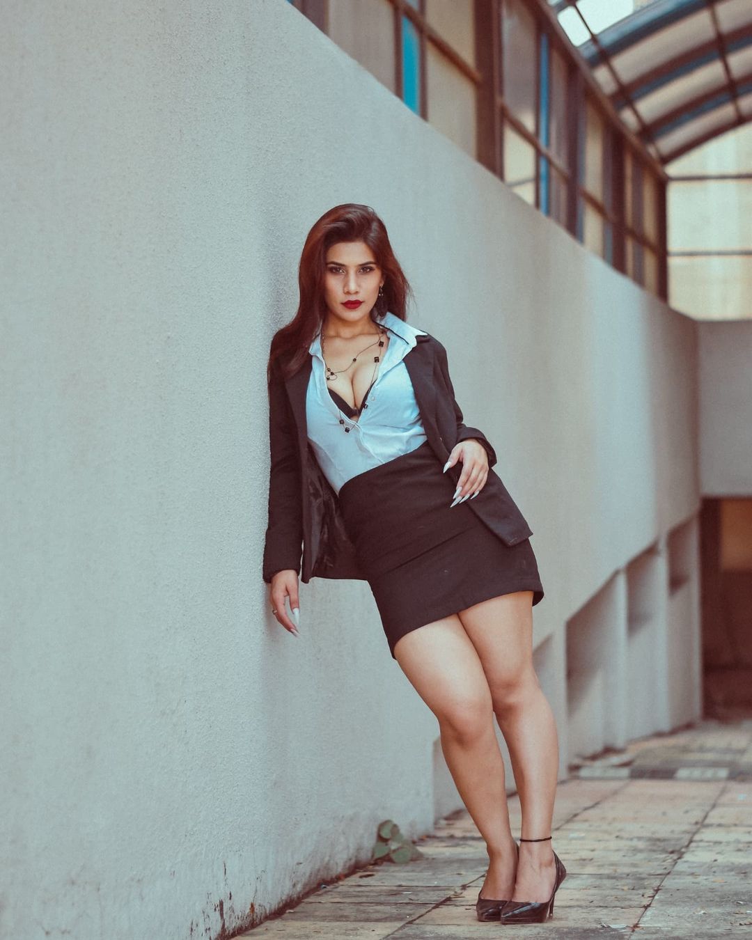 45+ Joshna Pasrija Hot Photos- Delhi Model & Actress from Kanjarpur web series (Cineprime) 23 photoholic krishna 249230339 1795490694175012 4968083128682719764 n