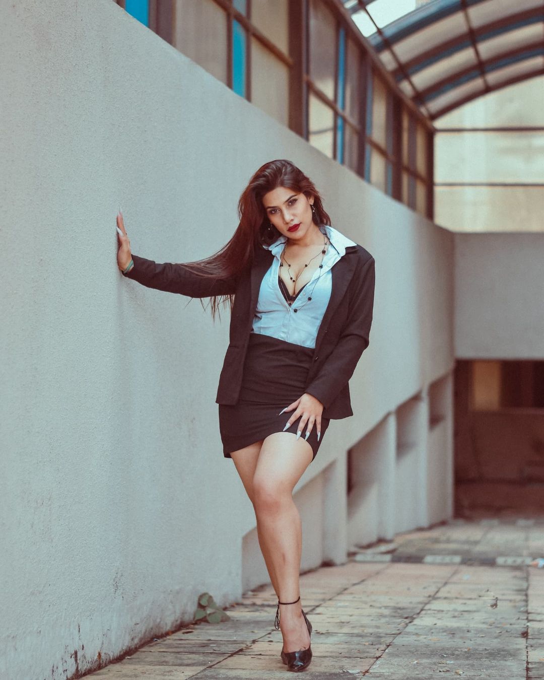 45+ Joshna Pasrija Hot Photos- Delhi Model & Actress from Kanjarpur web series (Cineprime) 22 photoholic krishna 250203298 126956276384491 7793378952822005577 n