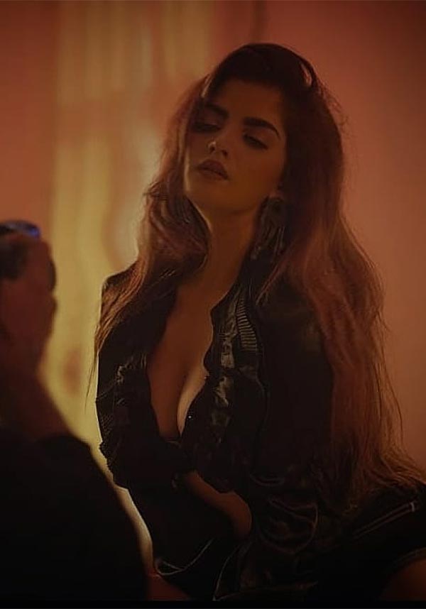 50+ Sarika Raghwa Hot Photos- TV & Ullu App Actress 18 sarika raghwa cleavage hot actress sasural simar ka 2 26