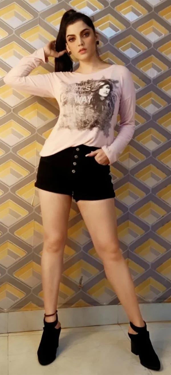 50+ Sarika Raghwa Hot Photos- TV & Ullu App Actress 46 sarika raghwa hot actress virgin boys ullu 60