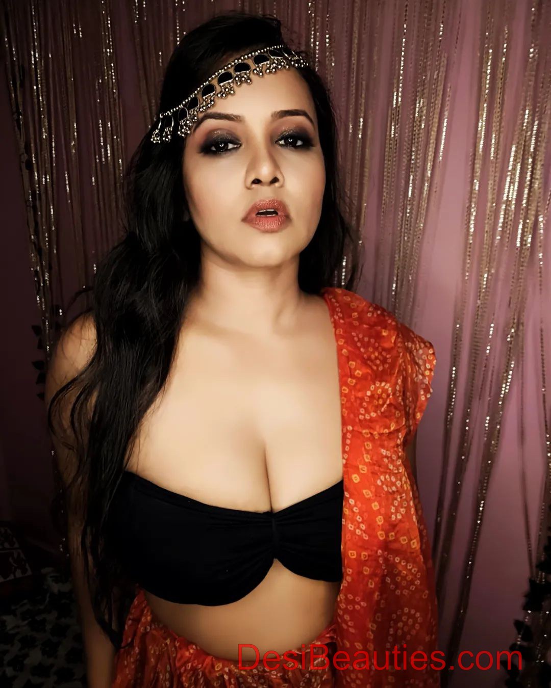 Palang Tod Ullu App Actress Priya Gamre Hot Photos in Black Bra 11 Priya Gamre Hot Photos