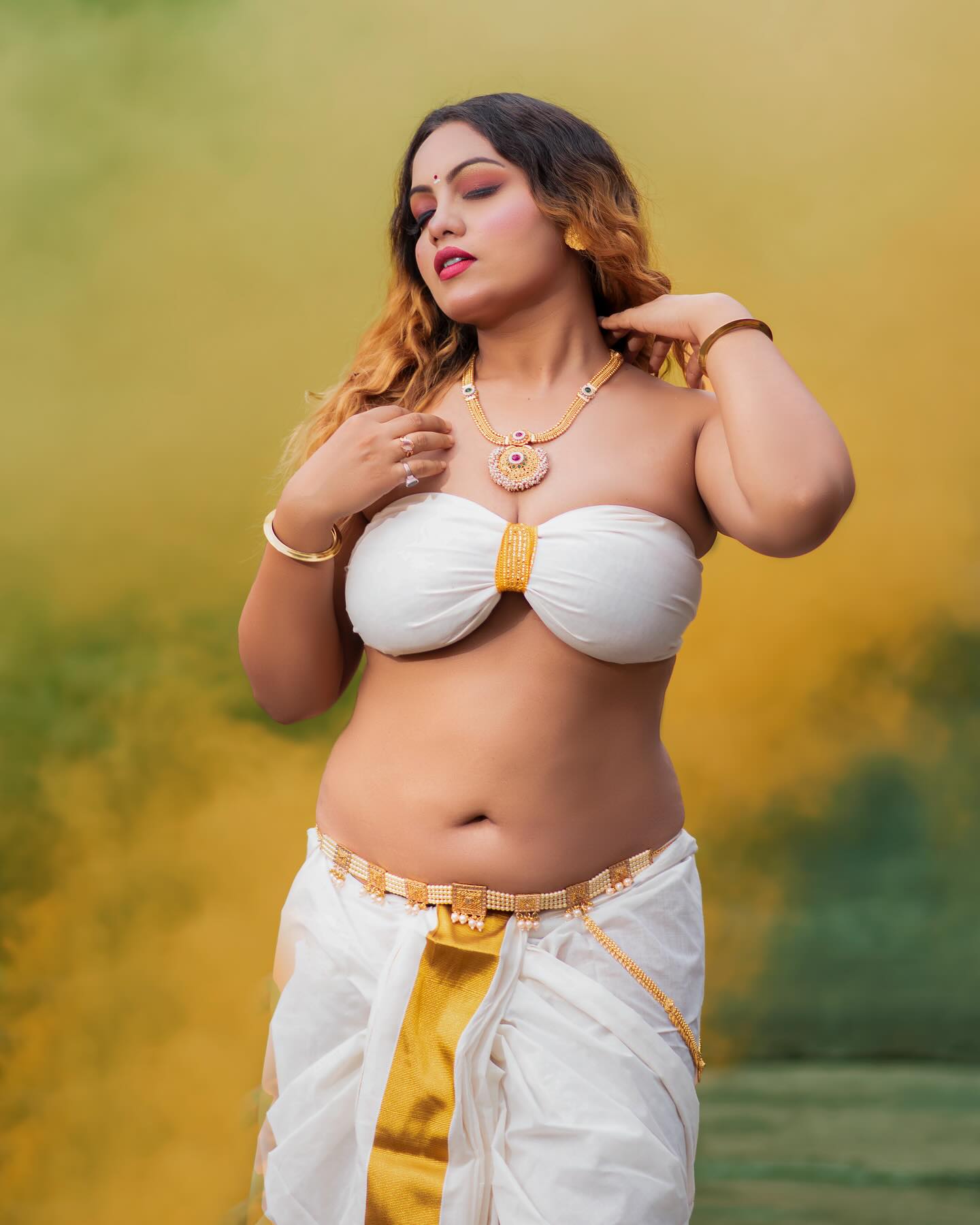 Bengali Beauty- Desi Indian Model Puja Shaw Hot Photoshoot HD Clicks 10 Bengali Beauty Desi Model 01