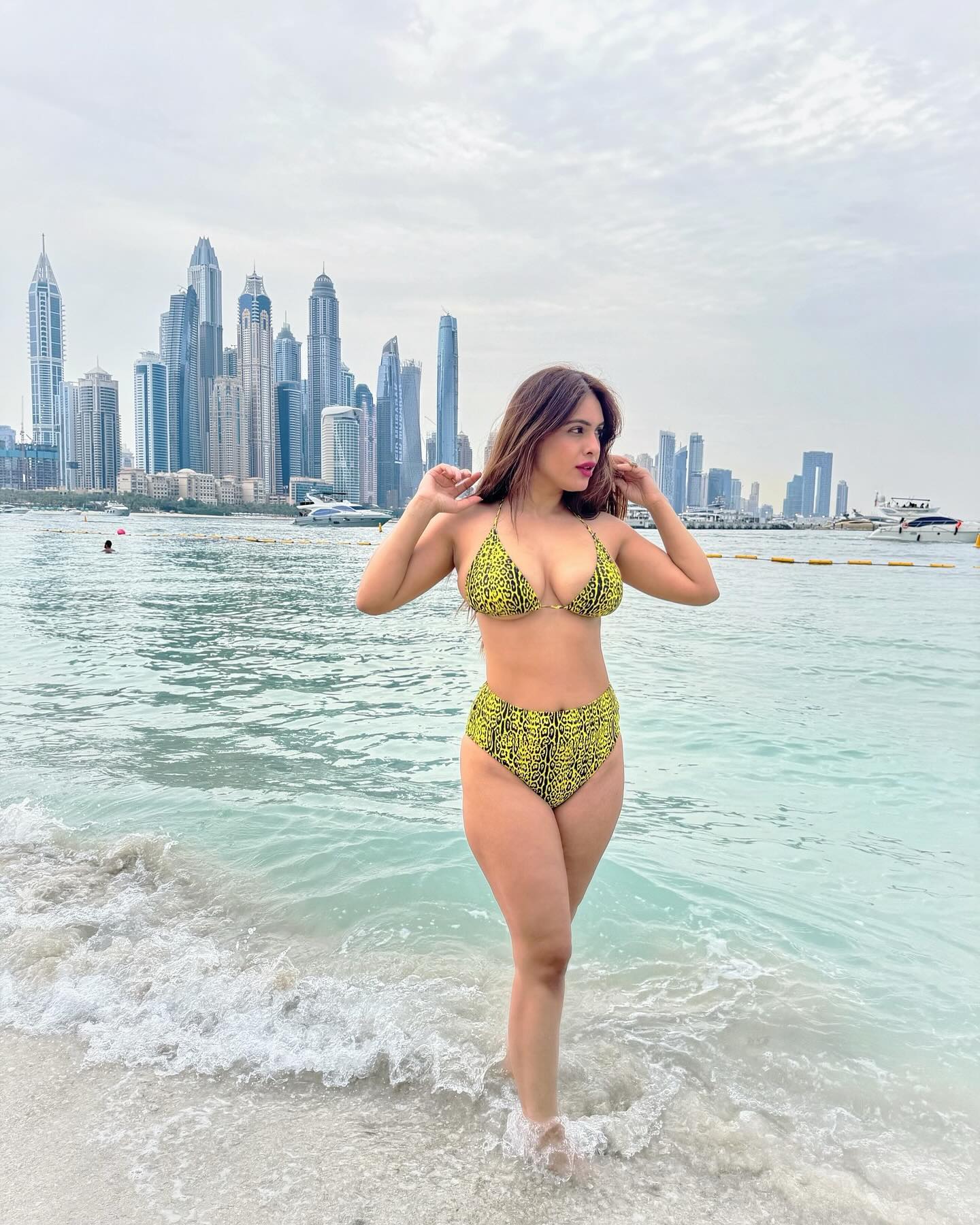 Desi Model Neha Malik Hot Bikini Photos at Dubai Beaches 15 neha malik in bikini 07