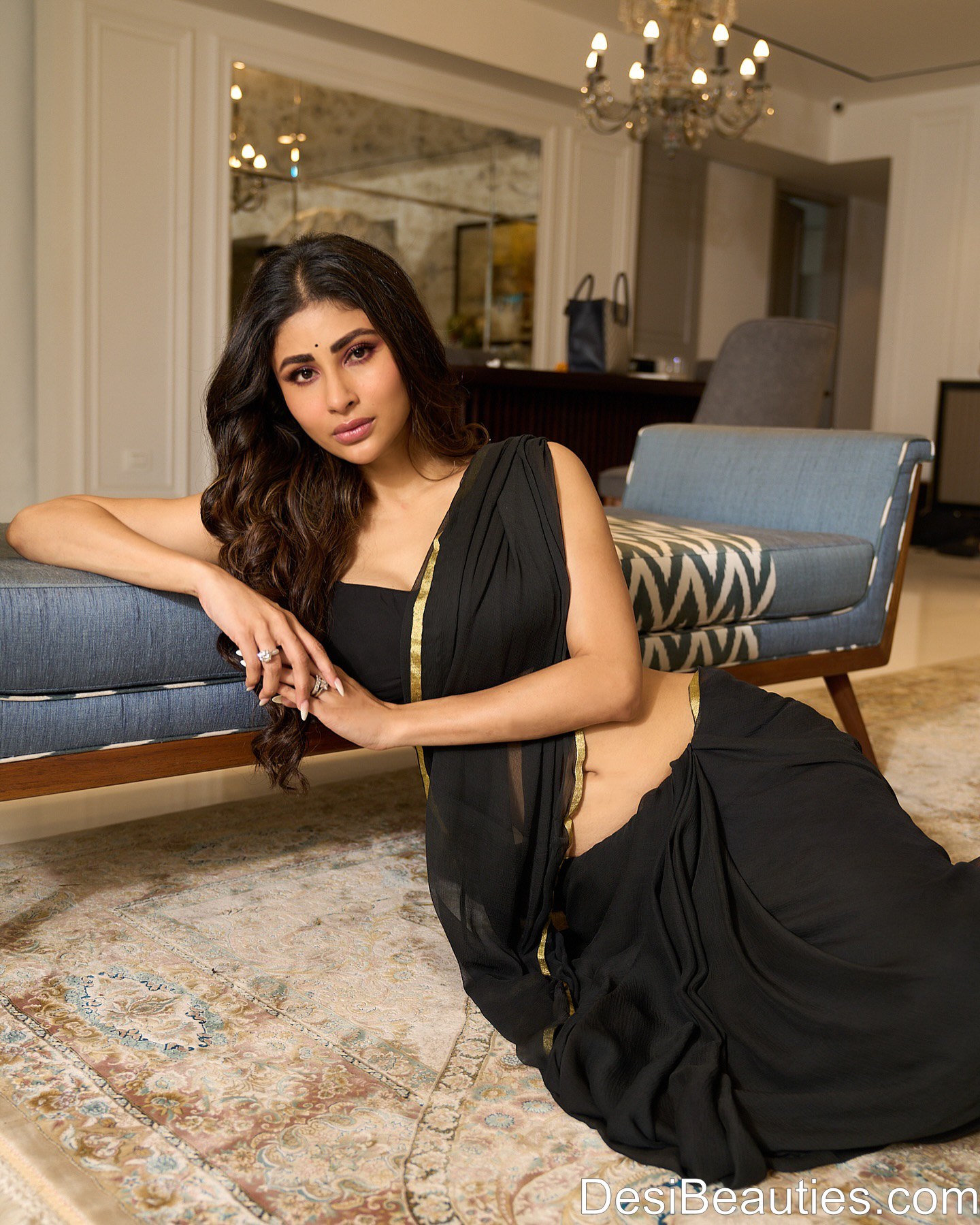 Mouni Roy in Black 08