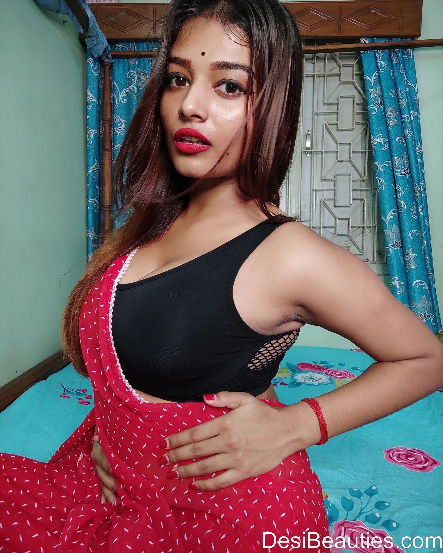Instagram Hottie Desi Girl Oriya Sarkar Sexy Photos 12 Oriya Sarkar hot