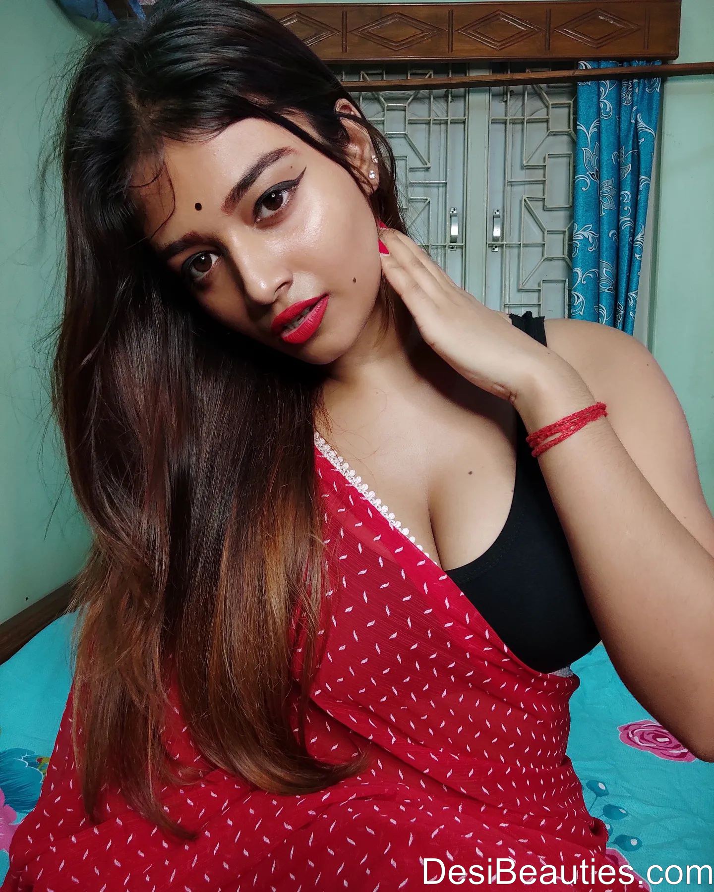 Instagram Hottie Desi Girl Oriya Sarkar Sexy Photos 18 Oriya Sarkar Desi girl Image 04