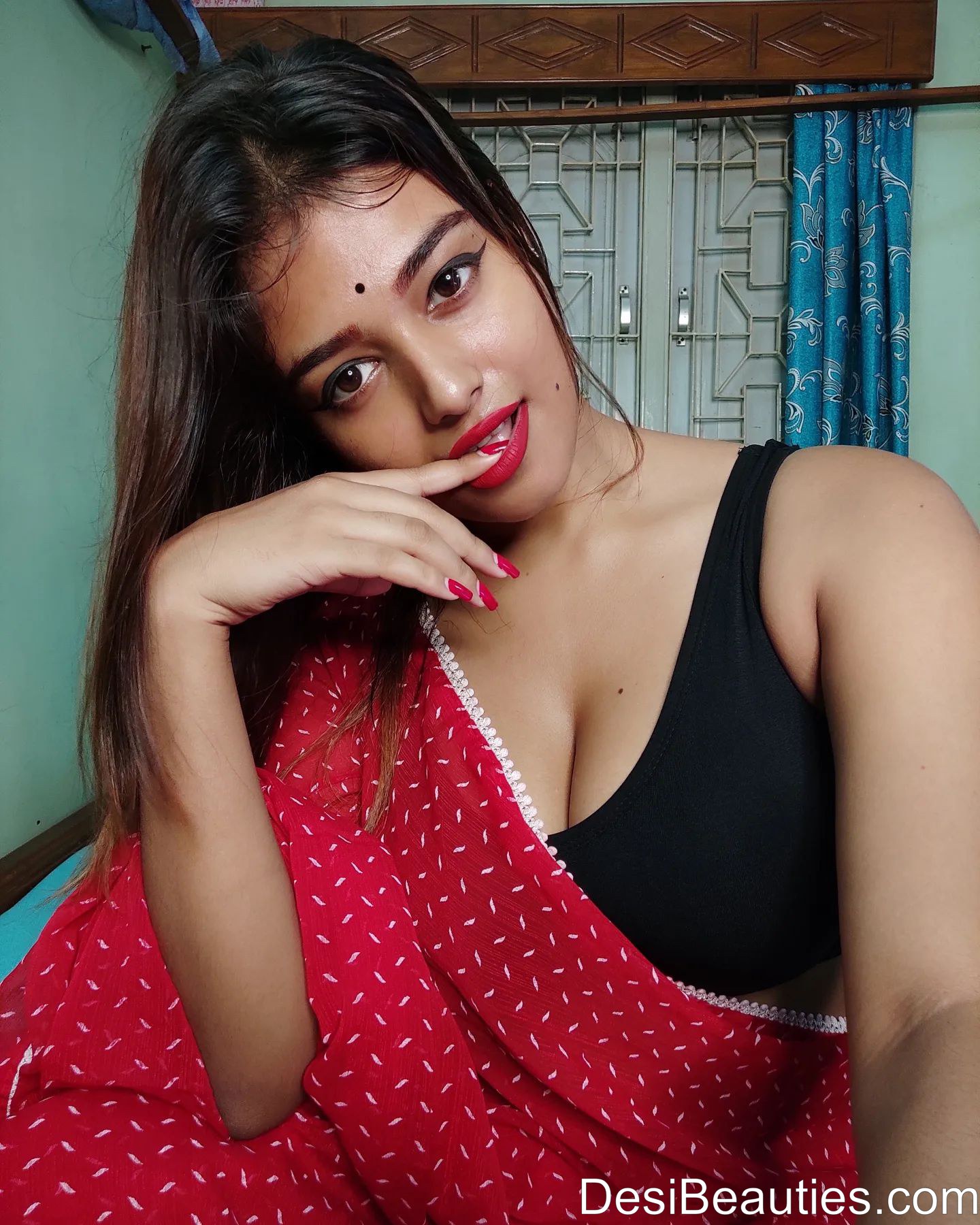 Instagram Hottie Desi Girl Oriya Sarkar Sexy Photos 16 Oriya Sarkar Desi girl Image 06