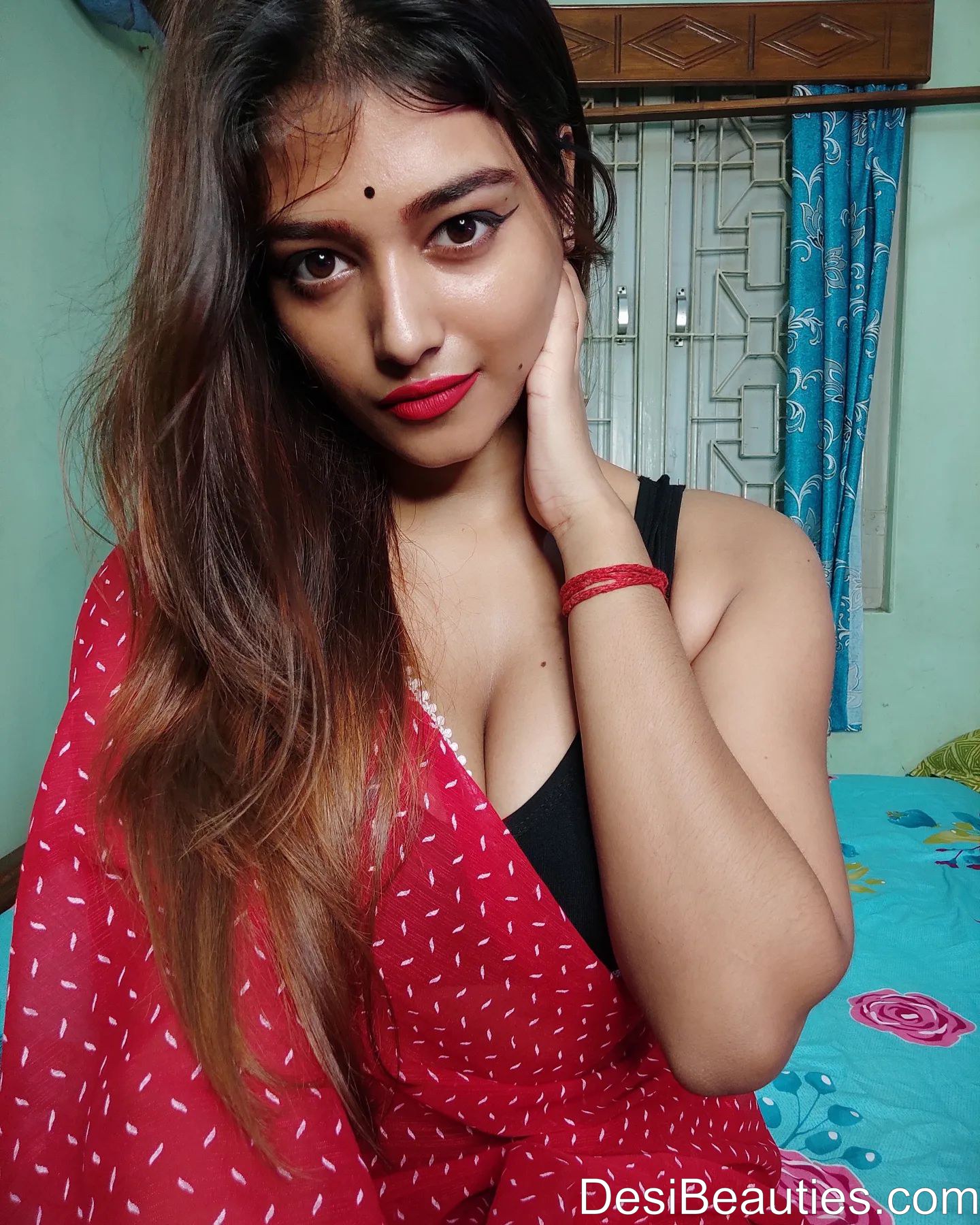 Instagram Hottie Desi Girl Oriya Sarkar Sexy Photos 17 Oriya Sarkar Desi girl Image 07