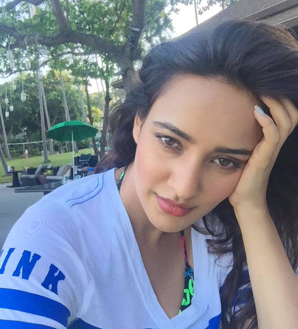 Neha Sharma Damn Hot Sexy Spicy Pic