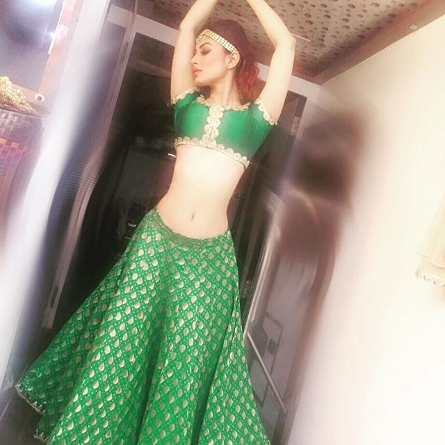 Mouni Roy Bold Photo 9