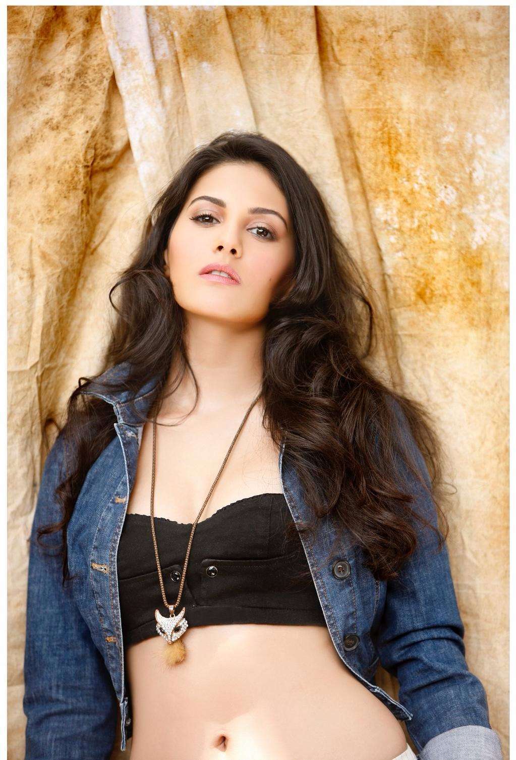 Amyra Dastur Latest Hot Unseen B