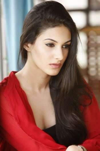 Amyra Dastur Latest Hot Unseen B 12