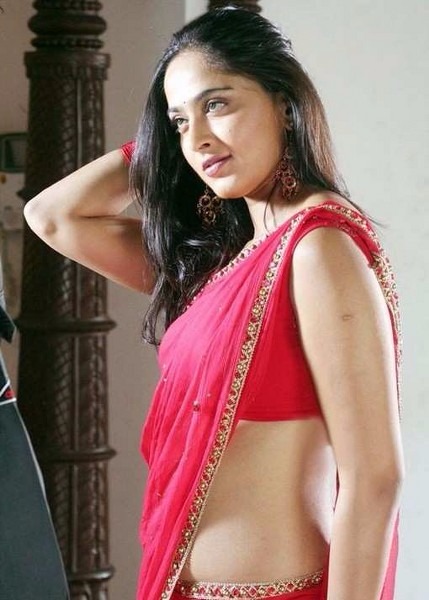 Anushka Shetty Hot Unseen Bikini 7