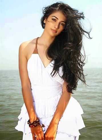 Pooja Hegde New Sexy Pictures 19