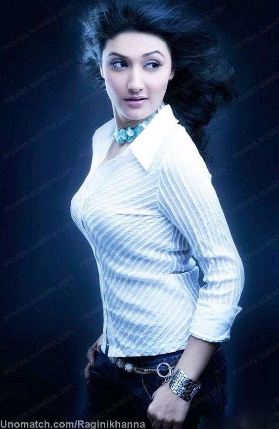 Ragini Khanna Hot HD Wallpapers 1