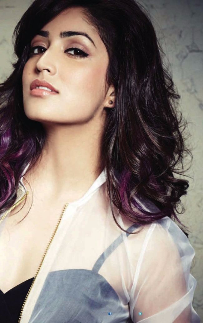 Yami Gautam Hot & Sizzling Bikini Pictures 10 Yami Gautam New Hot Unseen Pictu 14