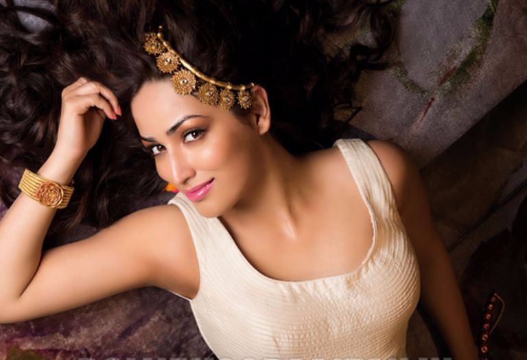 Yami Gautam Hot & Sizzling Bikini Pictures 10 Yami Gautam New Hot Unseen Pictu 9