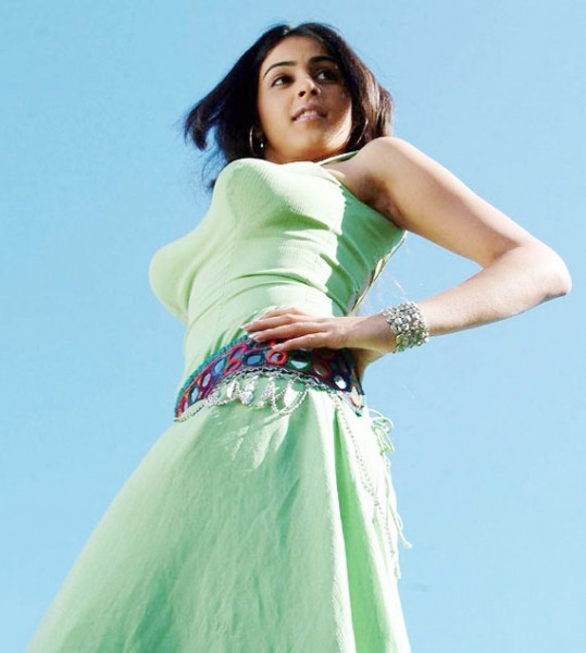 genelia dsouza hot pic