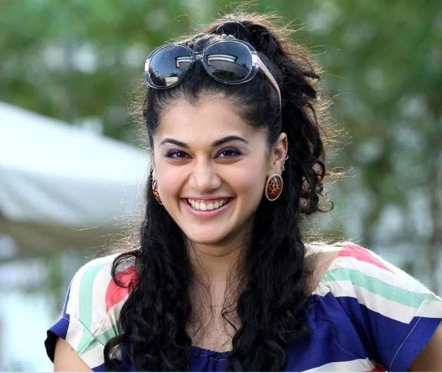 hot n spicy tapsee pannu 2