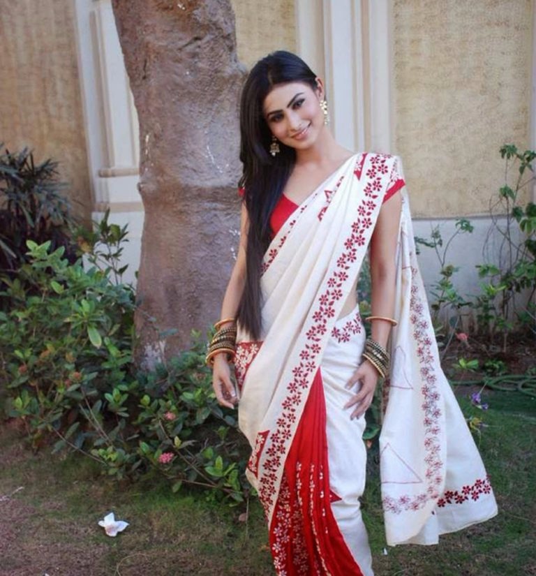 Mouni Roy HD Photos in saree 768