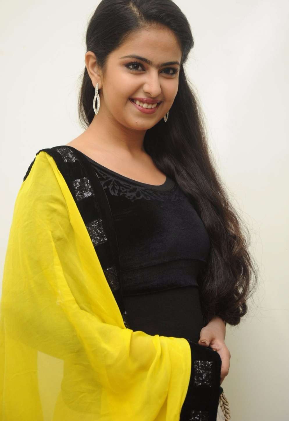 avika gor hot and sexy pics