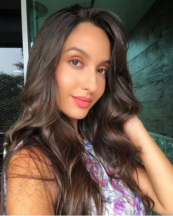 Nora Fatehi hot