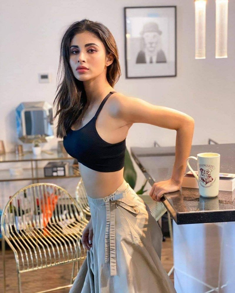 Mouni Roy hot pics