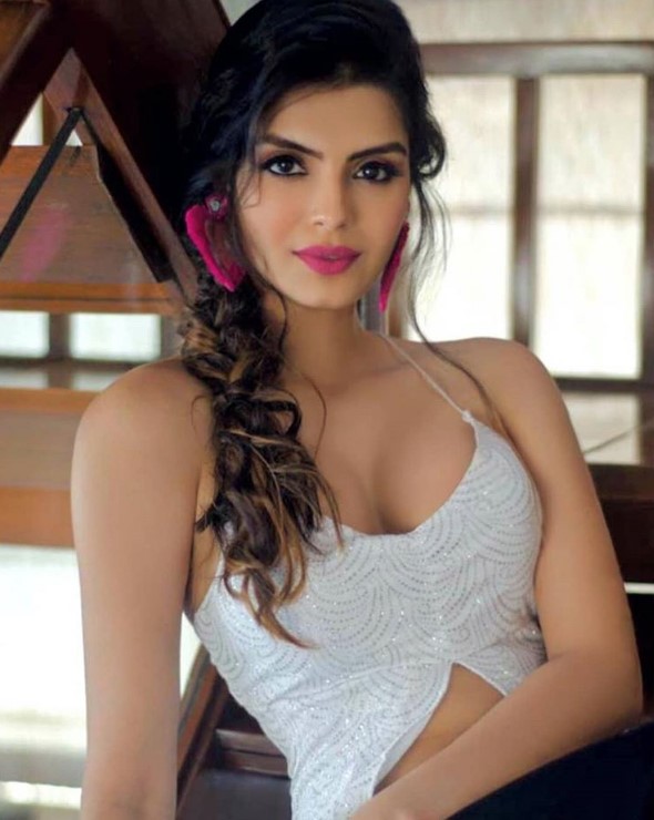 Sonali Raut Bold Bikini Pics 06